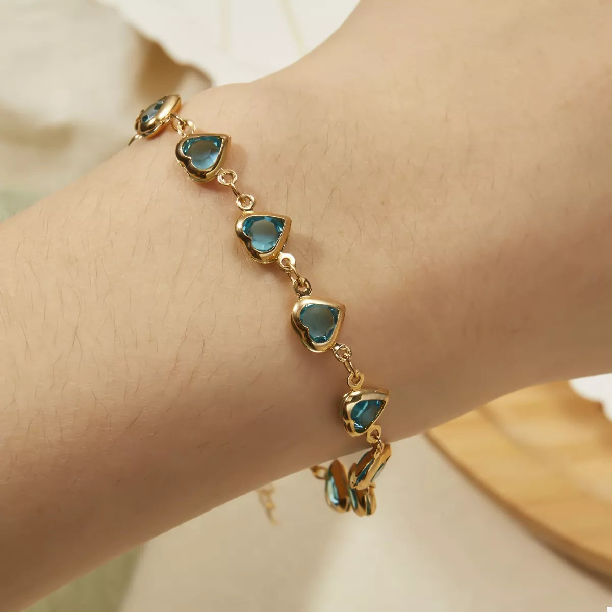 18K Gold-Plated Green Glass Diamond Heart Bracelet