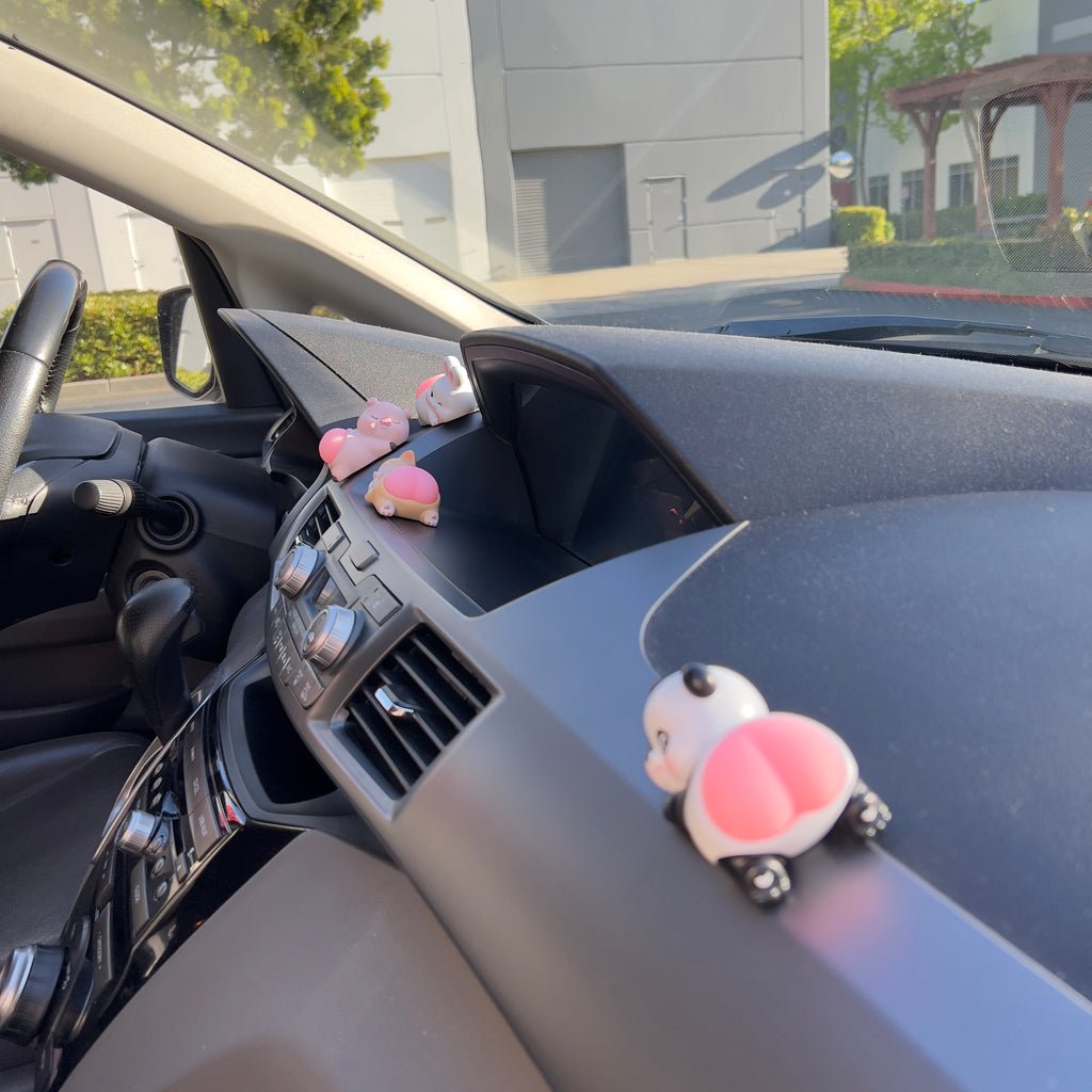 Cute Animal Car Ornament – Resin Bouncy Butt Dashboard Accessory