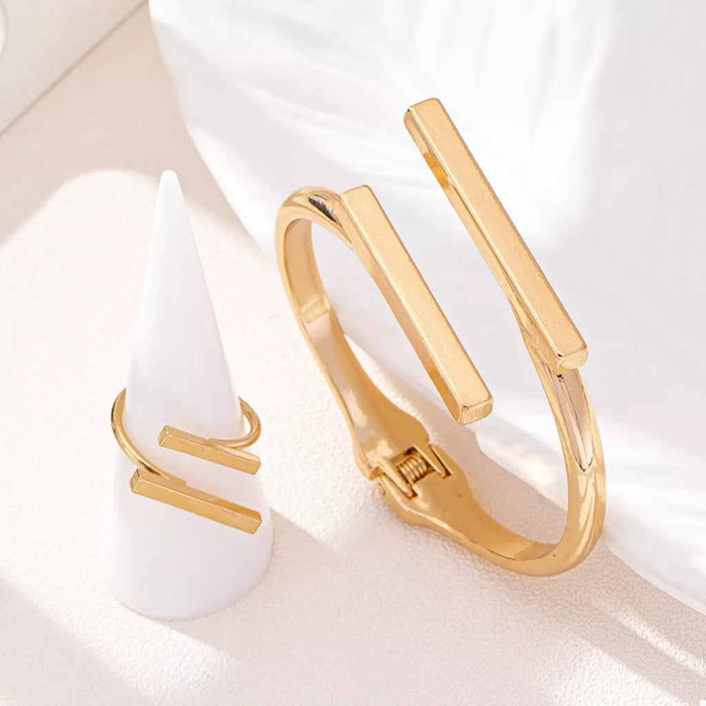 Adjustable 18K Gold-Plated Bar Bracelet and Ring Set