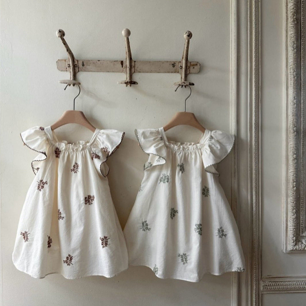 Fly Sleeves Flower Pattern Embroidered Dress