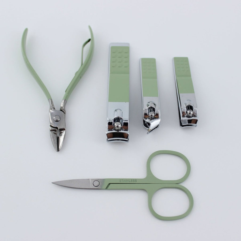 Nail Clippers Pedicure Kit – 16-Piece Grooming Set with Case